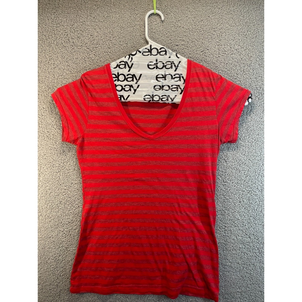 No Boundaries Red V-Neck Knit Pullover Short Sleeved T-Shirt Size XL (15-17)